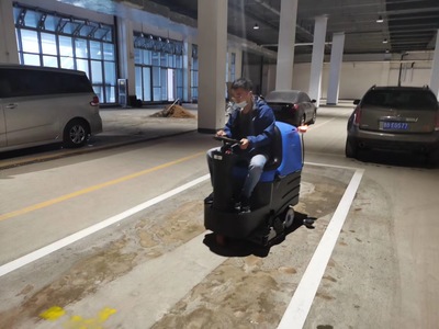 工廠自動(dòng)洗地機(jī)多少錢一臺?